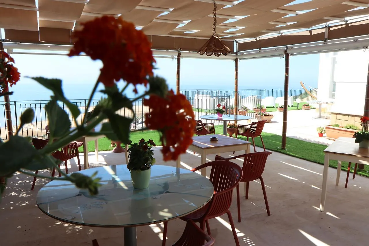 B&B Vista Sul Mare Porto Empedocle Bed & Breakfast